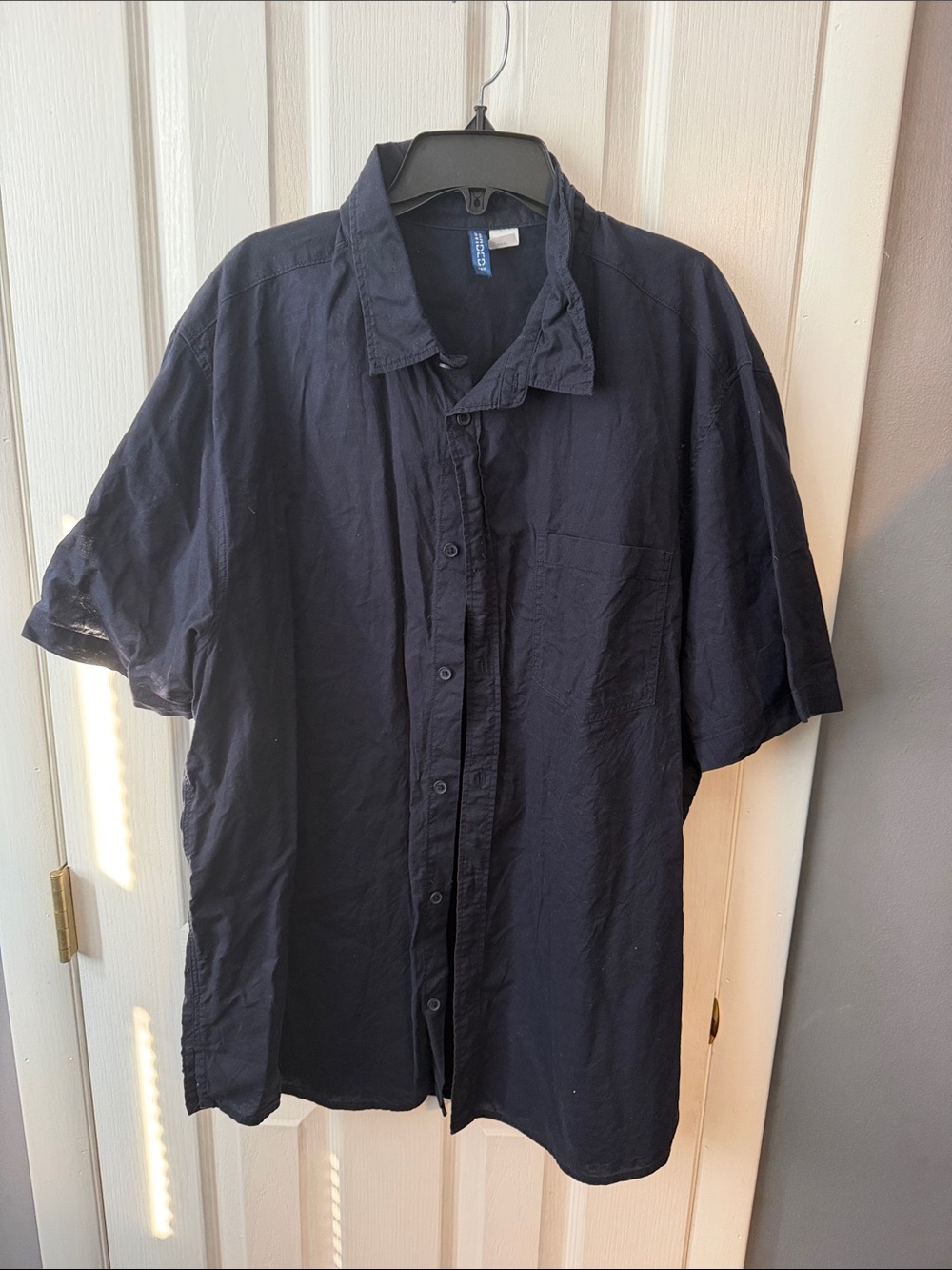 Divided Men's Short Sleeve Button-Down Shirt in Navy